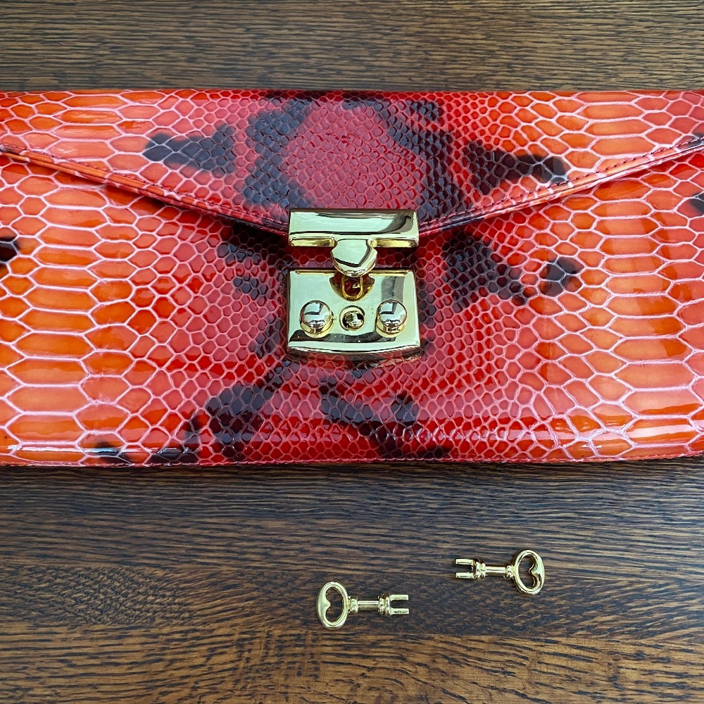 Red Zina Eva Patent Leather Snakeskin Clutch